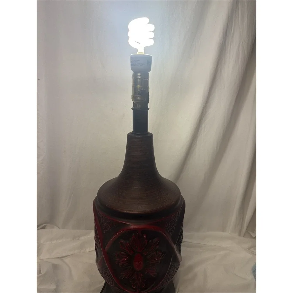 Vintage MCM Brutalist Ceramic Table Lamp Red Floral Medallion Wood Grain 60's